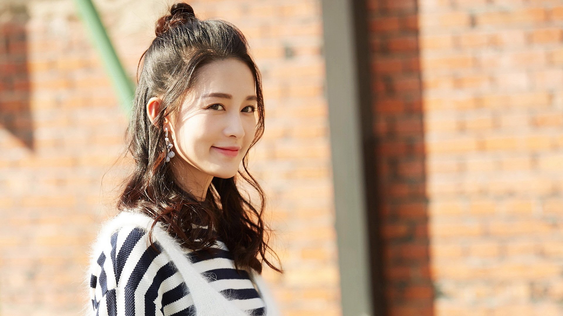 “变革战术：联盟中的新潮打法解析”