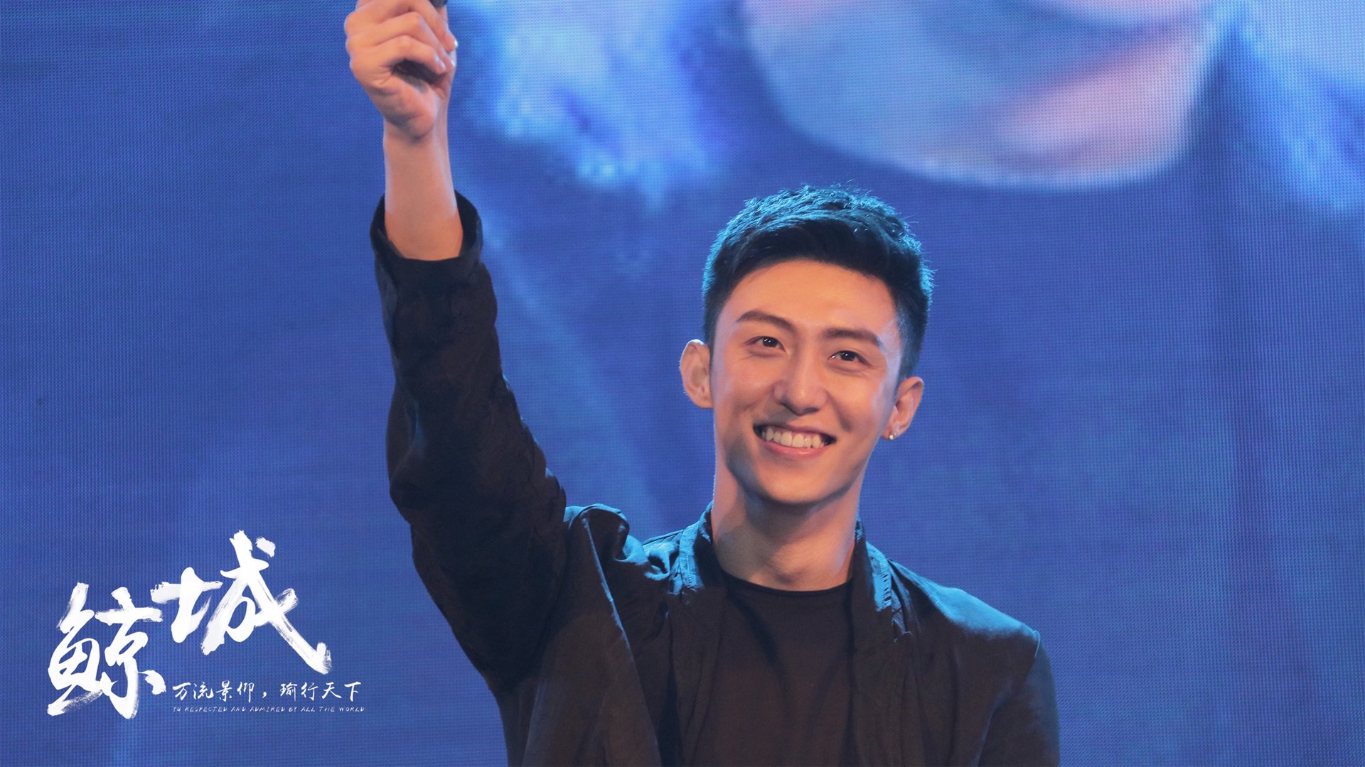 AYX体育-墨西哥队员滑雪鞋踢足球？新战术引争议，墨西哥选手穿李宁