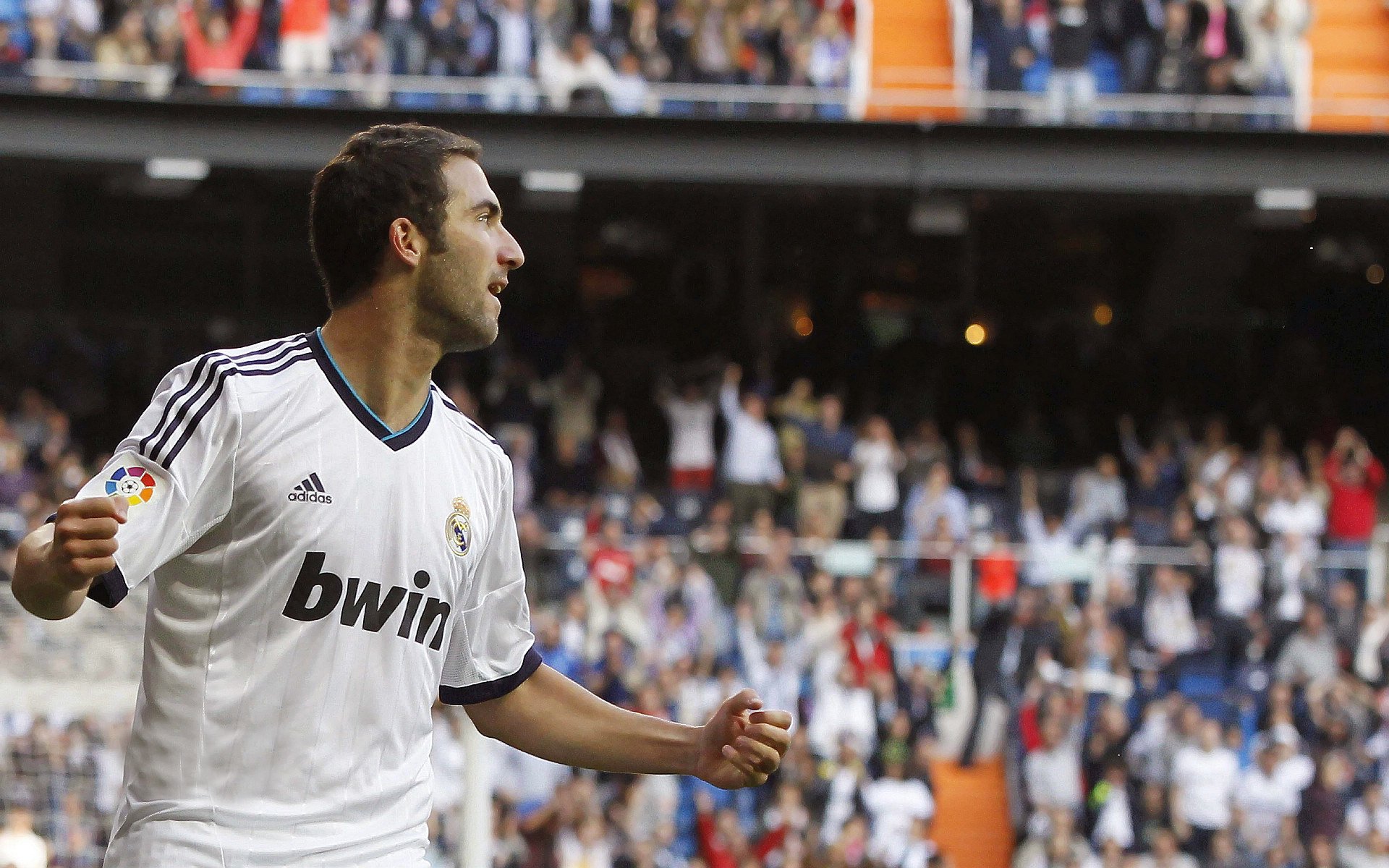 中国足球品牌国际化进程缓慢,中国足球市场化现状